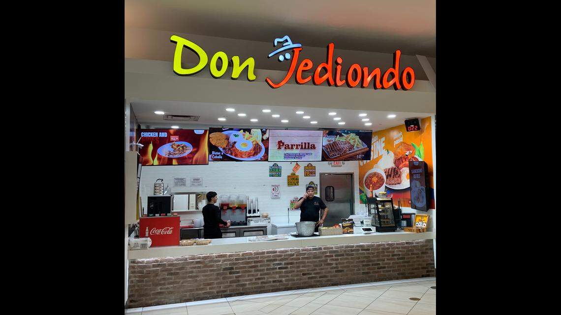 Don Jediondo at the Dadeland Mall food court.