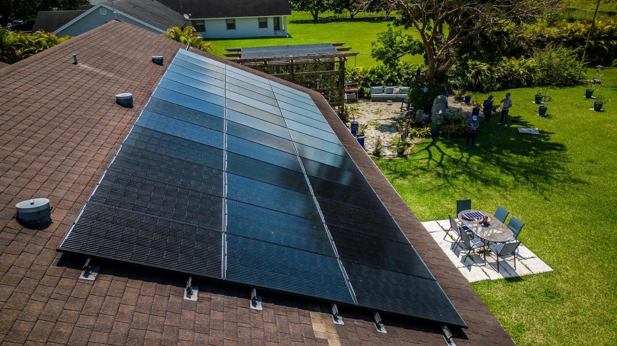 The Miami-Dade County Commission is considering a proposal that could affect residents’ ability to obtain affordable solar energy for their homes.