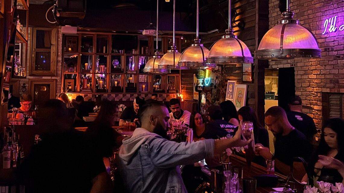 This bar and restaurant was a favorite Brickell getaway. Now it’s closing