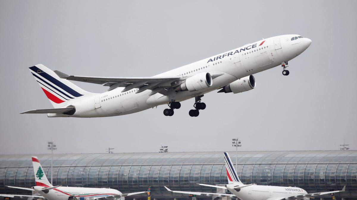 An Air France jet.