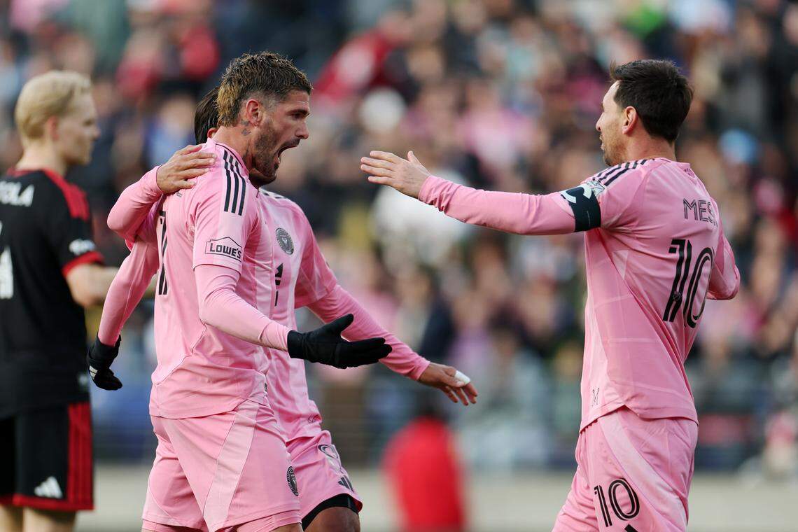 BALTIMORE, MARYLAND - MARCH 07: Rodrigo De Paul #7 of Inter Miami CF celebrates with teammate Lionel Messi #10 after scoring the team's first goal during the MLS match between D.C. United and Inter Miami CF at M&T Bank Stadium on March 07, 2026 in Baltimore, Maryland. (Photo by Scott Taetsch/Getty Images)