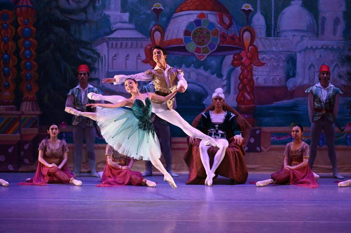 Suzuka Matsumoto and Remina Tanaka, from Arts Ballet Theatre of Florida, in “Le Papillon.”