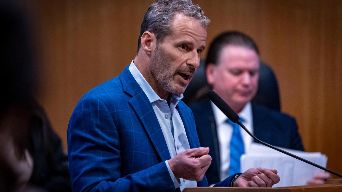 David Centner addresses Miami city commissioners during a meeting on March 14, 2024.