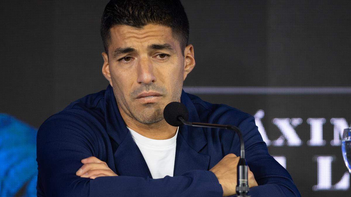 02 September 2024, Uruguay, Montevideo: Luis Suárez during a press conference at the Centenario Stadium. The Uruguayan star striker Luis Suárez has announced his retirement from the national team. Photo: Santiago Mazzarovich/dpa/Sipa USA