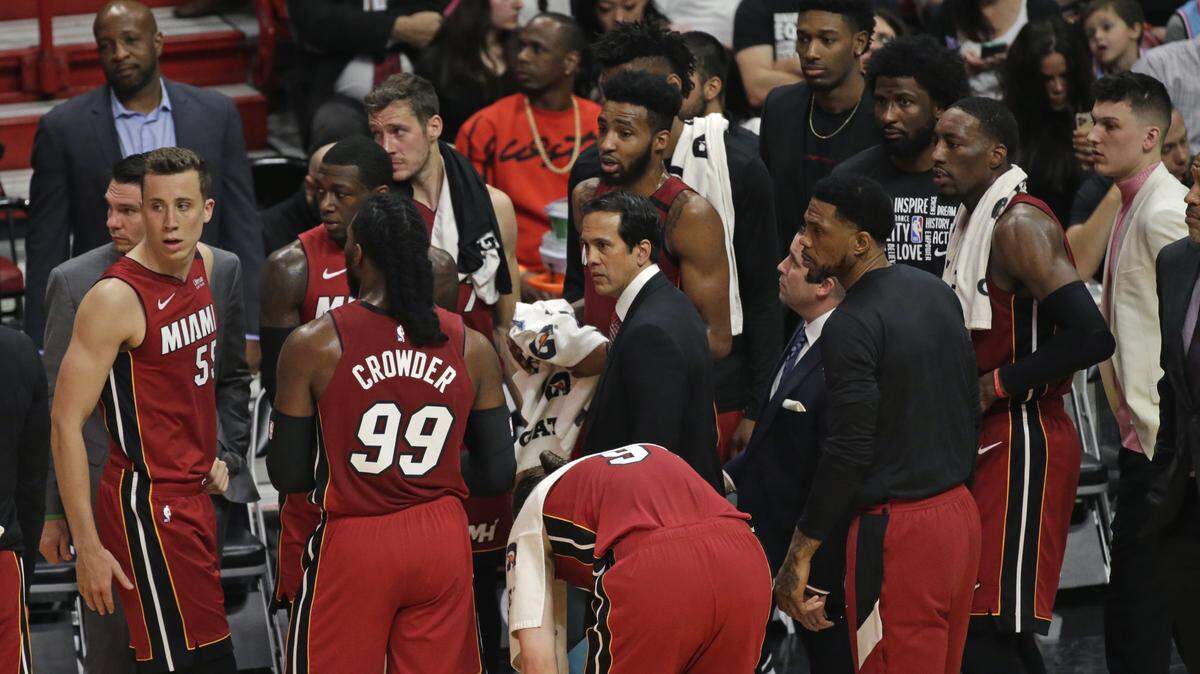 Miami Heat head coach Erik Spoelstra talks to his team in the second quarter of a recent game. Miami is 27-4 at home but 13-19 on the road.