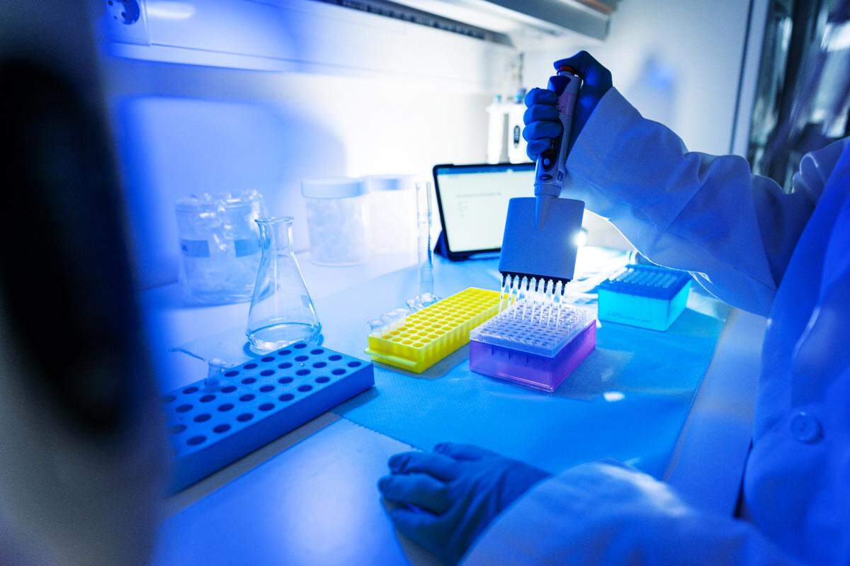 UCF researchers will be working with biotech company Vaxxinity to develop vaccines that can prevent and mitigate muscle an bone weakening, a common health problem for people experiencing long-term spaceflight and aging seniors.