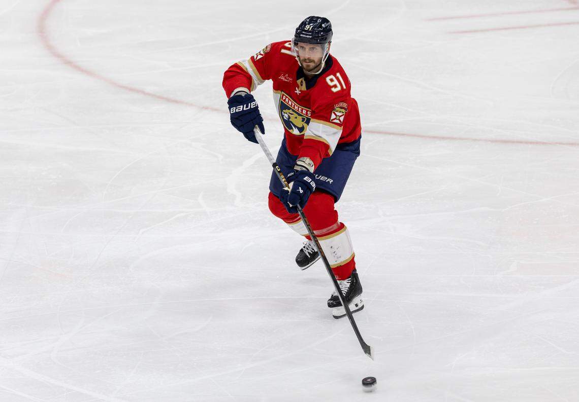 Florida Panthers defenseman Oliver Ekman-Larsson (91) looks to pass the puck in the third period of his NHL game against the Toronto Maple Leafs at the Amerant Bank Arena on Thursday, Oct. 19, 2023, in Sunrise, Fla.