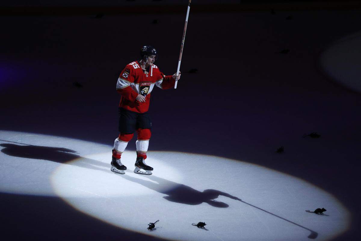 Florida Panthers’ Noel Acciari waves at the crowd after the Panthers defeated the Dallas Stars 7-4 during an NHL hockey game Friday, Dec. 20, 2019, in Sunrise, Fla. Acciari scored a hat trick. (AP Photo/Luis M. Alvarez)