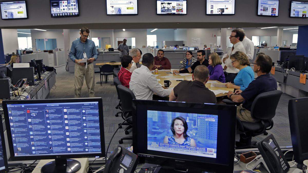 Miami Herald, El Nuevo Herald and Bradenton Herald journalists receive Florida Society of News Editors awards.
