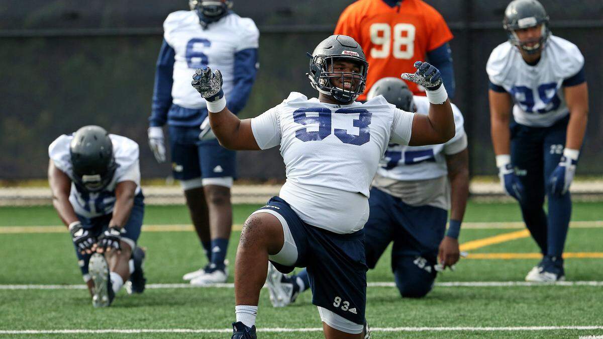 FIU Panthers defensive line Teair Tart (93) runs drills during spring football practice at Florida International University on Wednesday, March 20, 2019 in Miami.