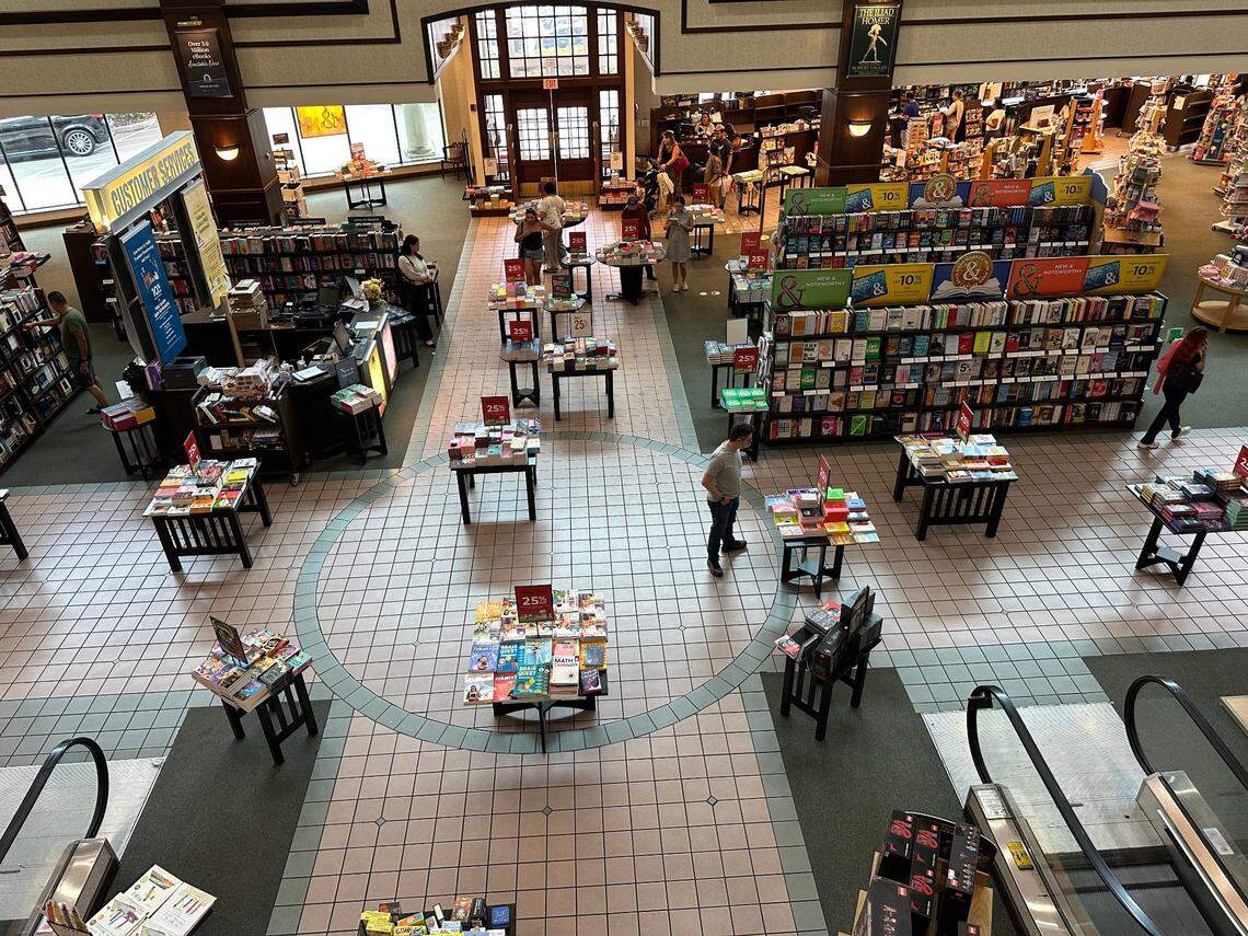 The Barnes & Noble in the Kendall Village mall at 12405 N Kendall Dr. on July 23, 2025. The chain has announced it’s closing this 30-year-old location and opening a new store down the block to Palms at Town & Country Mall. Customers are flocking in for Moving Sale markdowns on books, CDs, DVDs and toys.