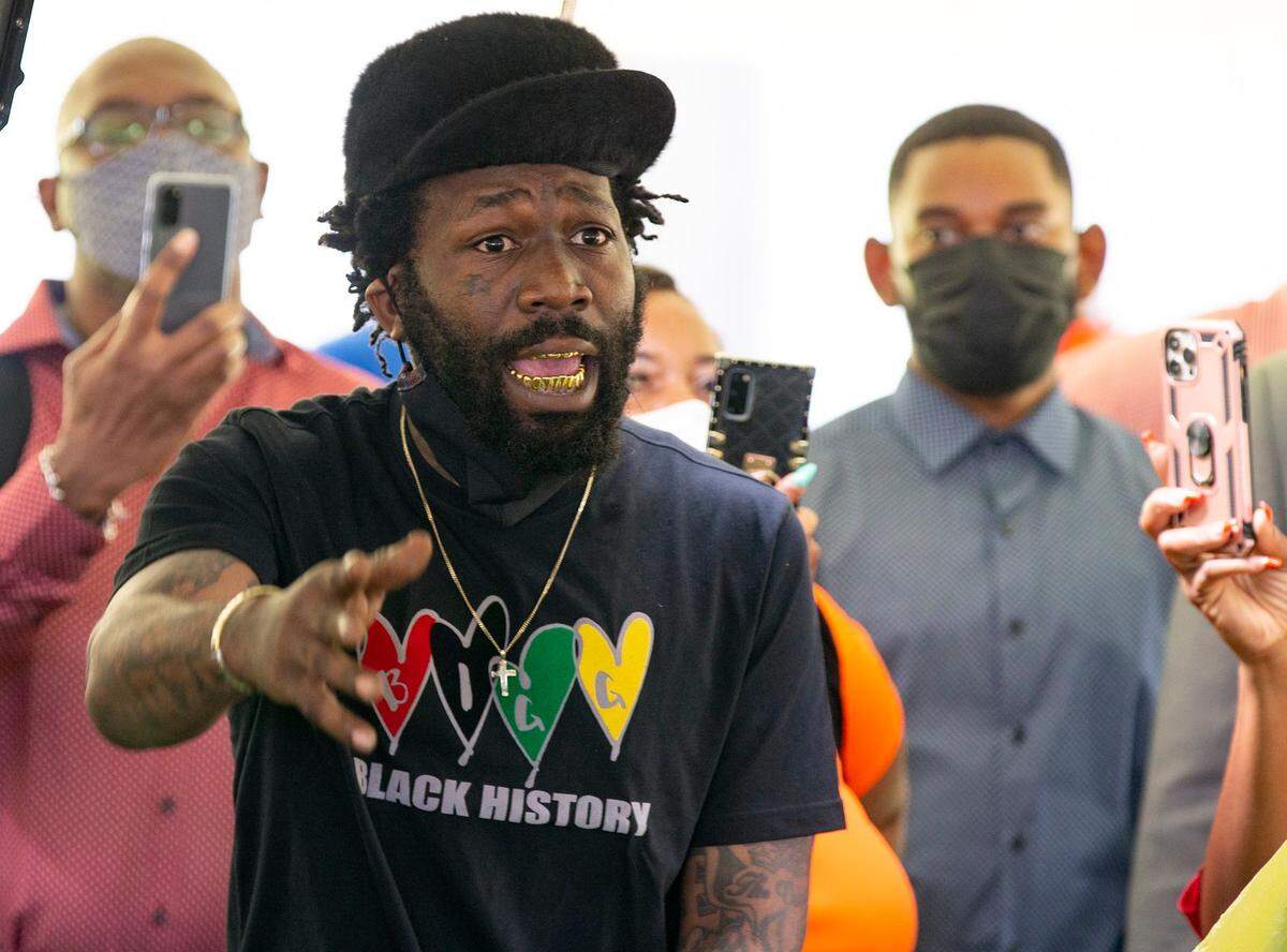 Santonio Carter, father of 6-year-old King Carter, who was killed in 2016, speaks at a press conference on Feb. 16, 2021, about the gun violence epidemic in Miami-Dade County and to raise awareness about the ongoing investigation into the murder of 6-year-old Chassidy Saunders, one month after she was killed by gunfire.