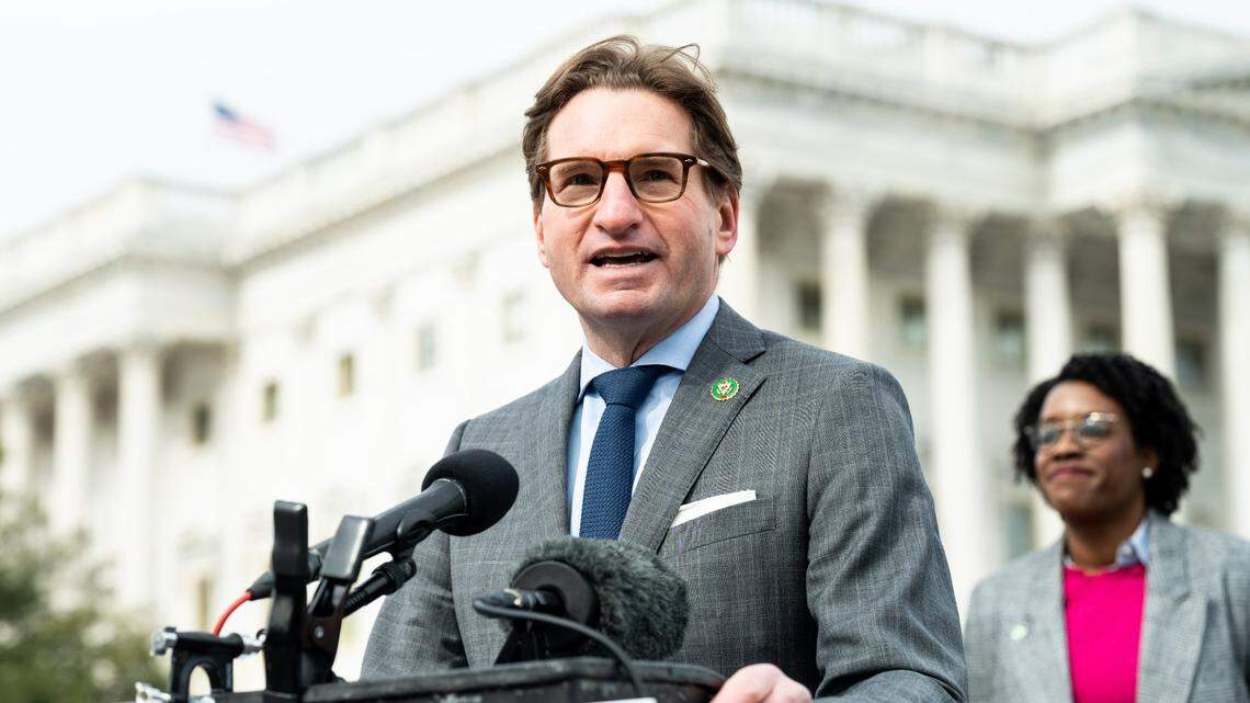 U.S. Representative Dean Phillips (D-MN) is among the candidates arguing for Florida Democrats to put their names on the ballot.