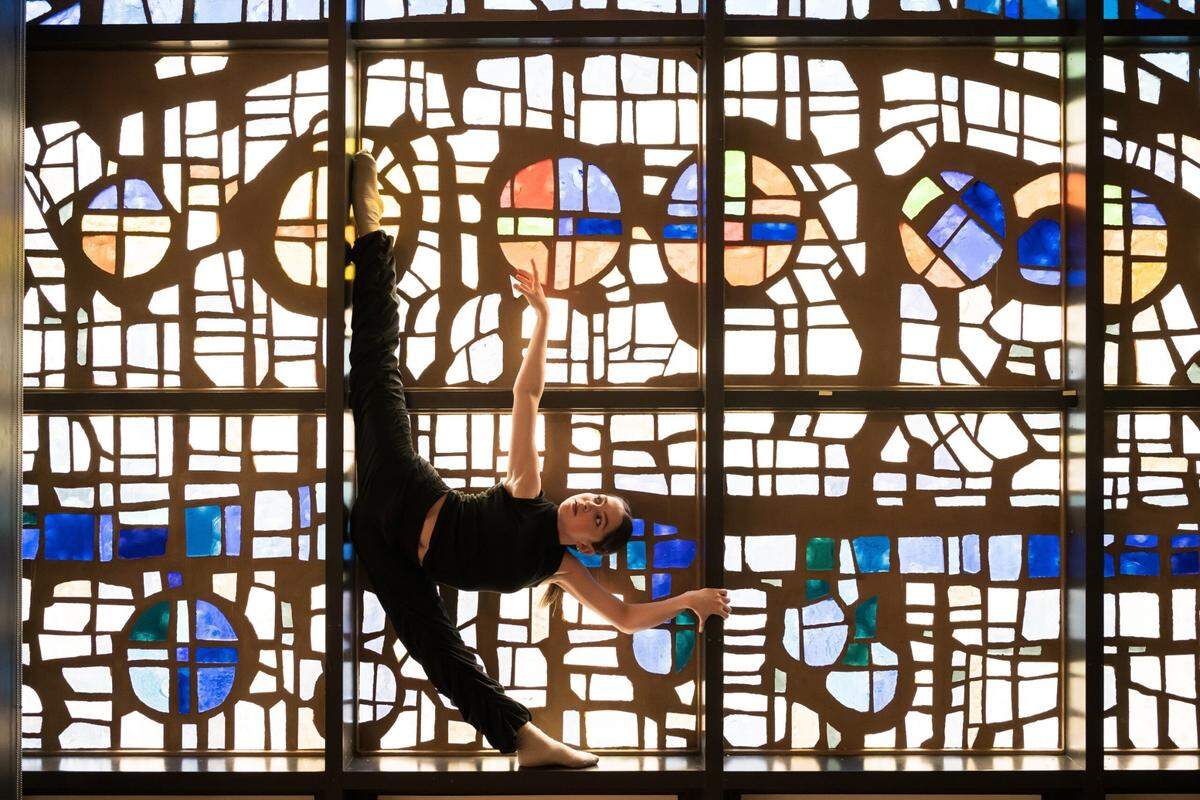 Artist Georgia Greene is a 2023 YoungArts winner in dance.