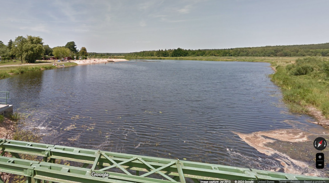 In a river in eastern Poland, a museum employee discovered a medieval artifact.