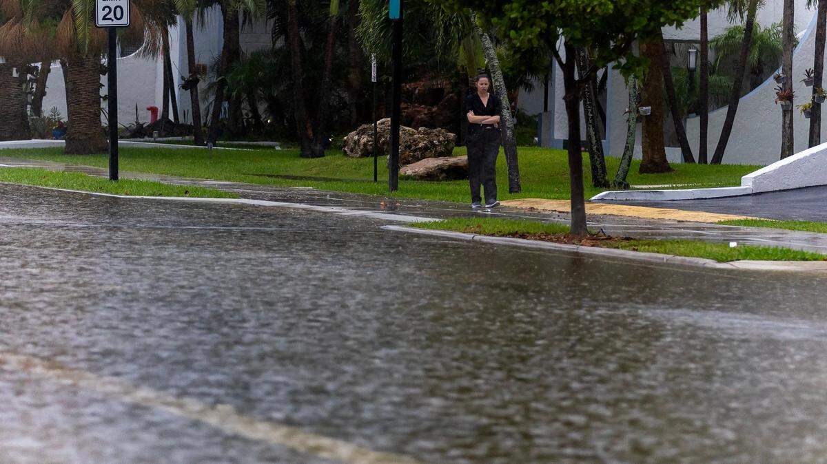 The National Weather Service issued a flood advisory Tuesday afternoon in Miami-Dade and Broward counties, April 8, 2025. Photo of a flooded area on North Bay Road in Sunny Isles Beach in June 2024.