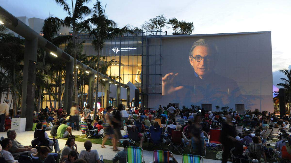 The famous New World Symphony WALLCAST concerts will be joined by a new 9-by-16-foot mobile projection wall that will serve neighborhoods across Miami for the 2021-2022 season that kicks off in September.