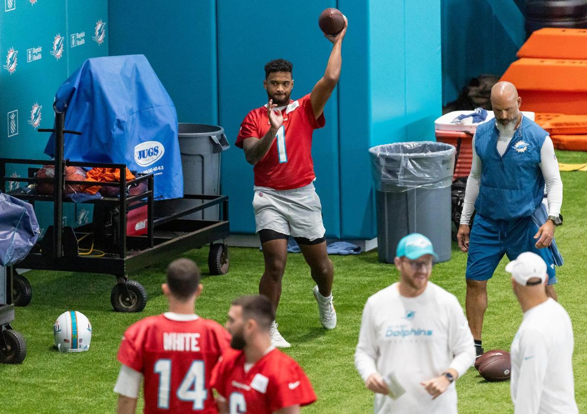 Miami Dolphins quarterback Tua Tagovailoa (1) throws the ball during team practice at the Baptist Health Training Complex on Wednesday, Sept. 6, 2023 in Miami Gardens, Fla.