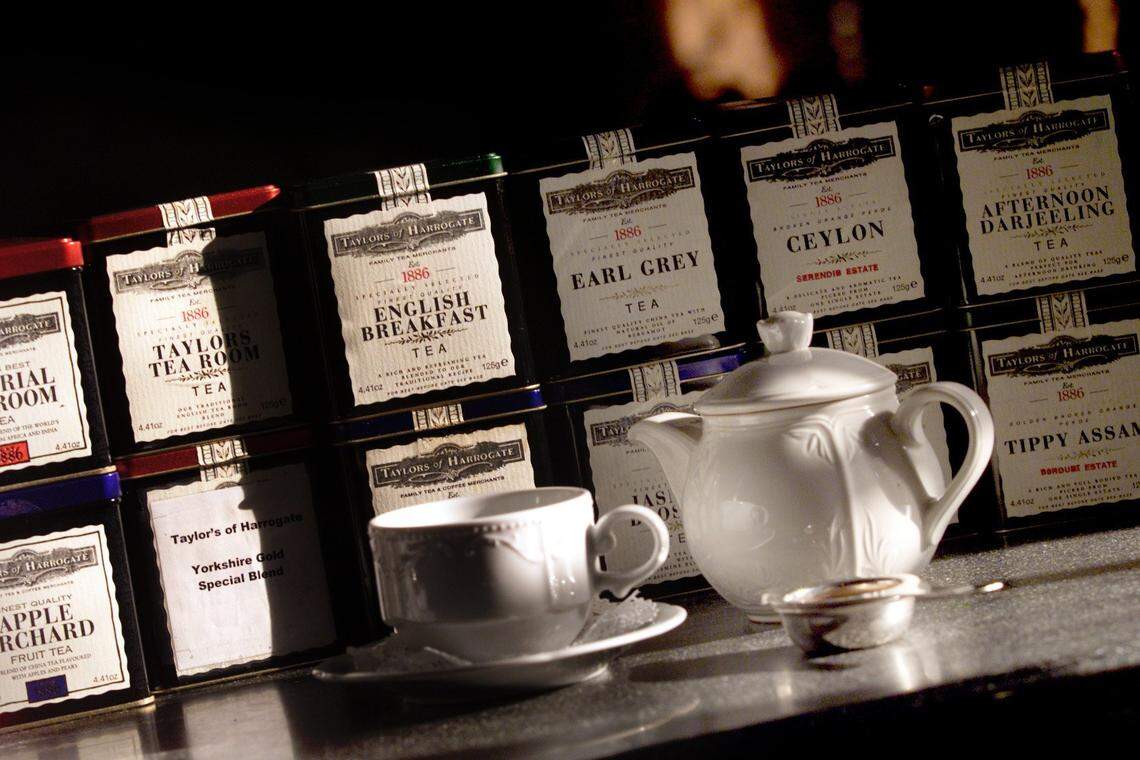 Tea in the lobby of the Biltmore in 2000.