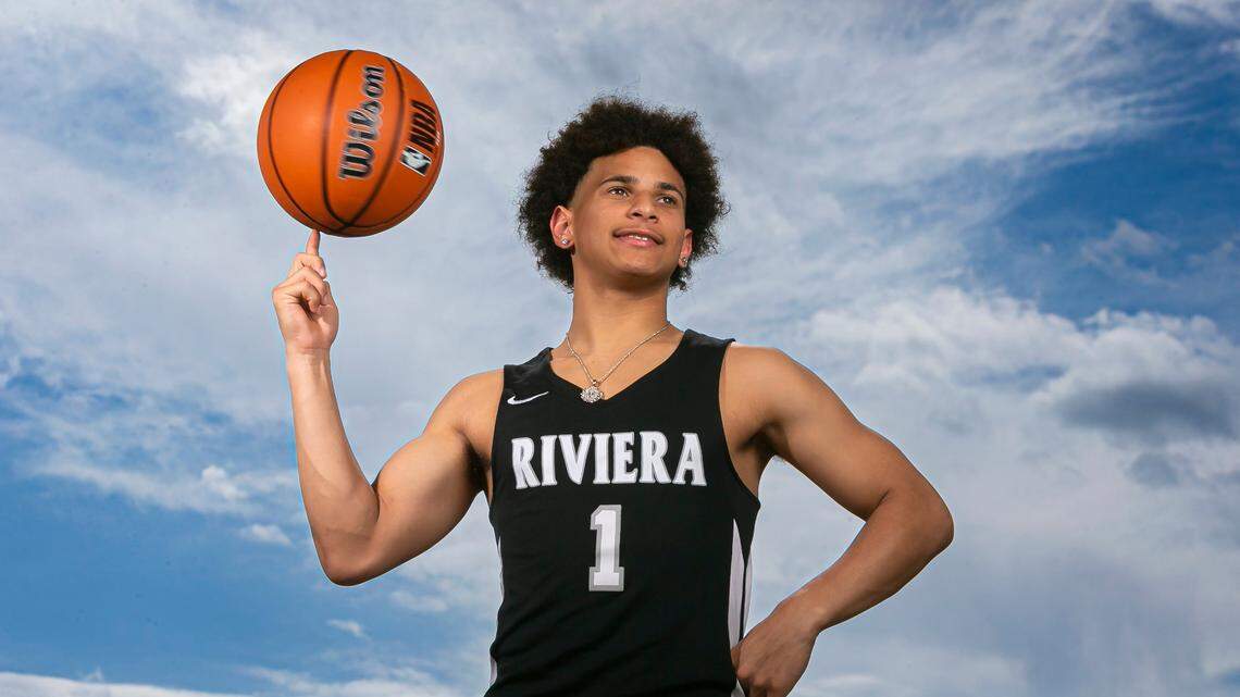 Riviera Prep’s Esteban Lluberes is Miami-Dade County’s Boys’ Basketball Player for 4A-2A