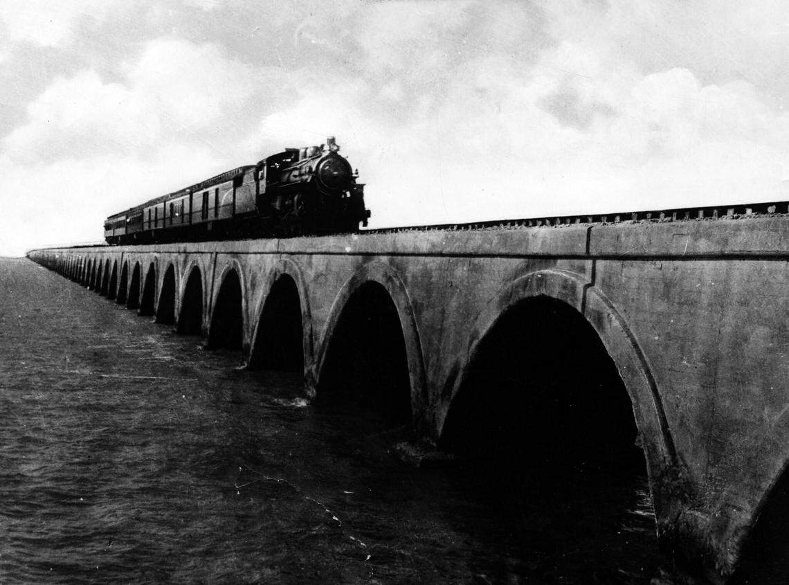 A train crossing the Long Key Viaduct circa 1920.