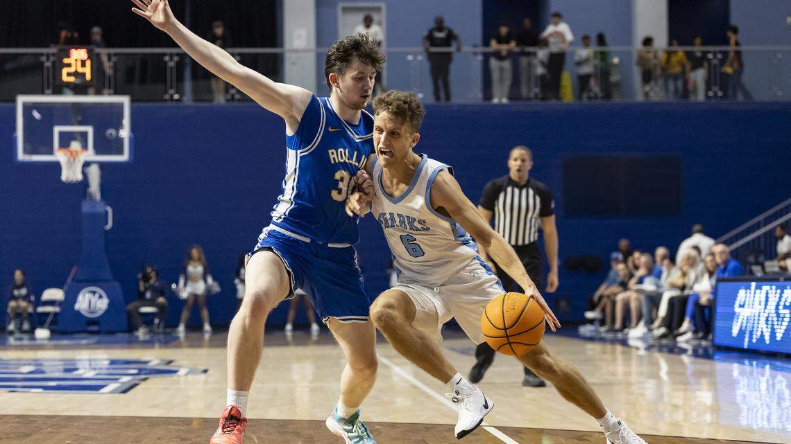 Nova escapes with OT win, keeps home winning streak alive at 102 games