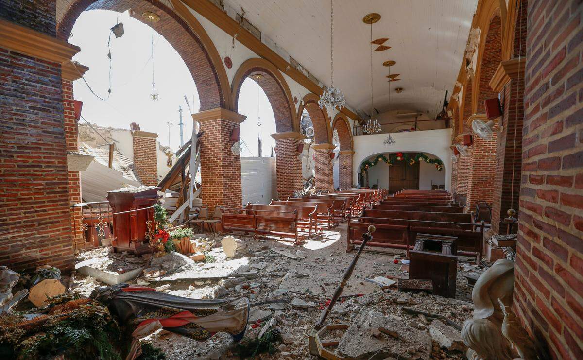 Vista de la iglesia católica Inmaculada Concepcion de Guayanilla, Puerto Rico, seriamente afectada por el terremoto de magnitud 6.4 que estremeció la isla a primeras horas del martes 7 de enero de 2020.