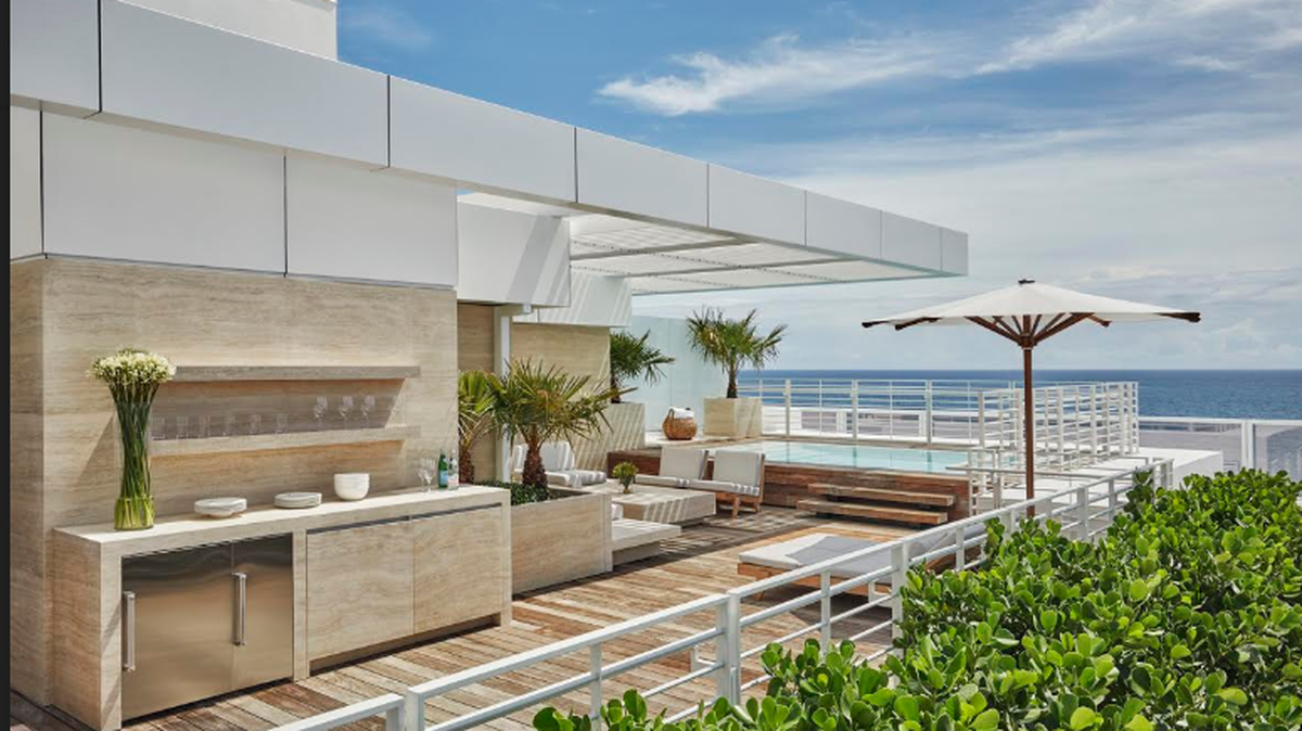 The Four Seasons Hotel at The Surf Club in Surfside was named one of the best hotels in the world in the 2022 Condé Nast Traveler Readers’ Choice Awards.
