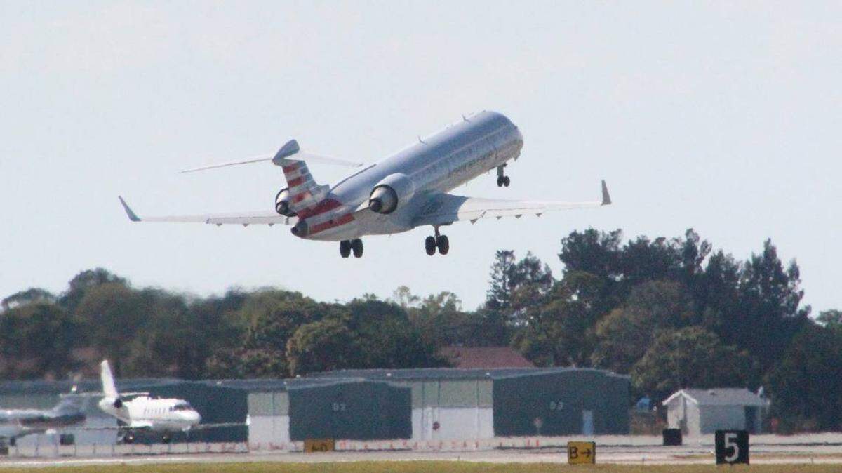 Airlines want to weaken pilot experience requirements.