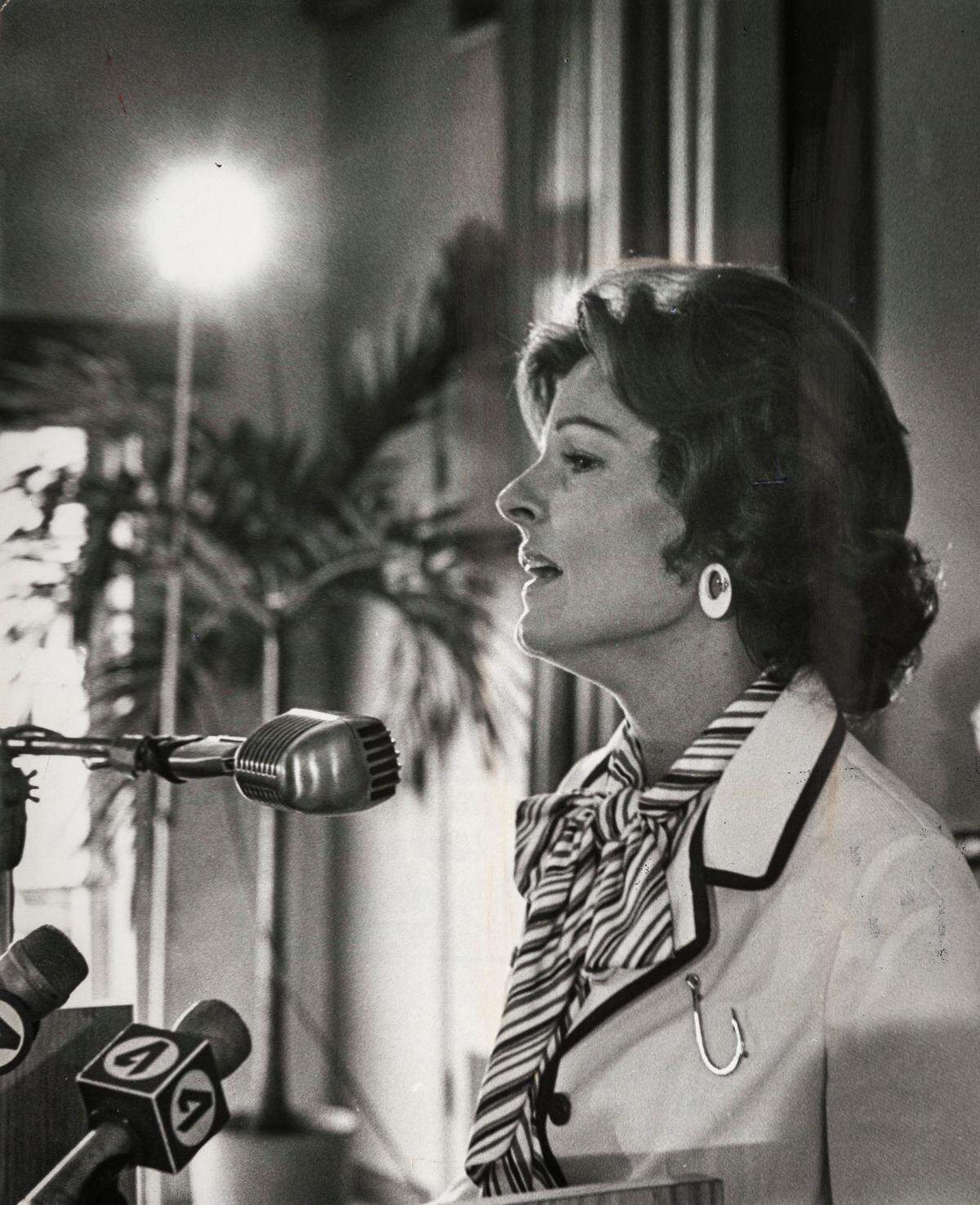 Anita Bryant at breakfast at 1328 NW 3rd Ave. She sang two songs for black ministers group