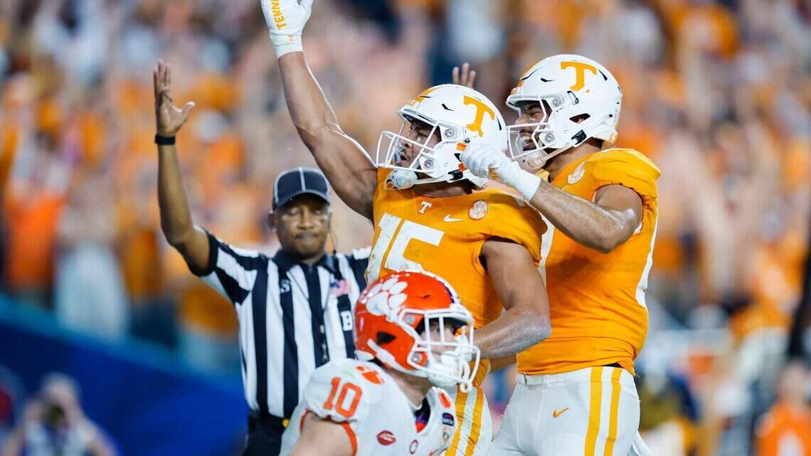 Tennessee routs Clemson in 89th Orange Bowl as hometown Hurricanes rebuild from 5-7 season | Opinion