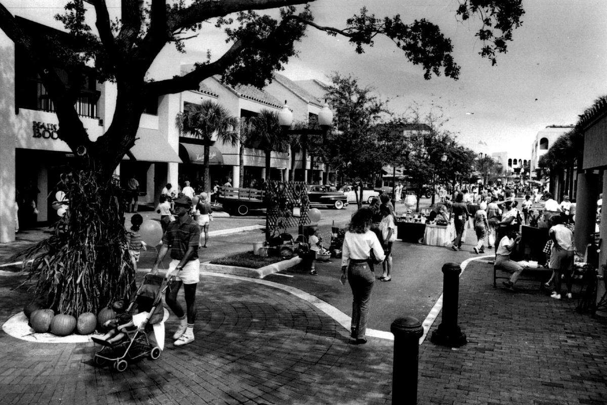 Miami Lakes’ Town Center in 1985.
