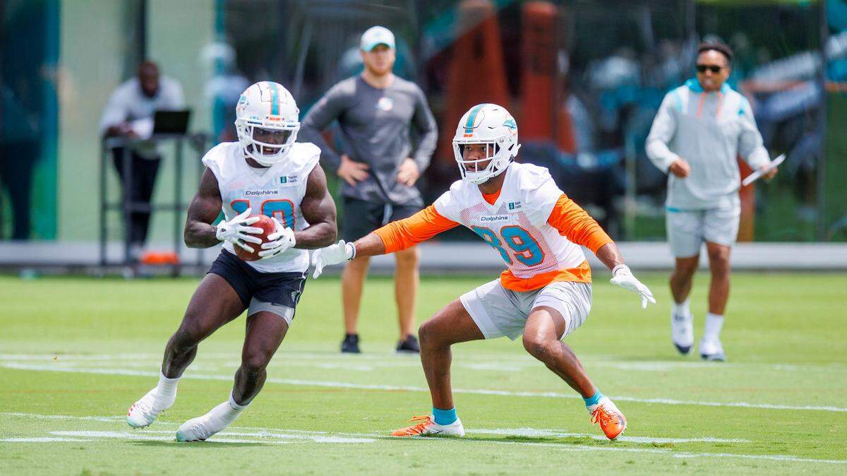 Miami Dolphins wide receivers Tyreek Hill (10) and Cody Core (89) participate in drills during the NFL football team’s organized team activities at Baptist Health Training Complex in Hard Rock Stadium on Tuesday, May 24, 2022 in Miami Gardens, Florida, in preparation for their 2022-23 NFL season.
