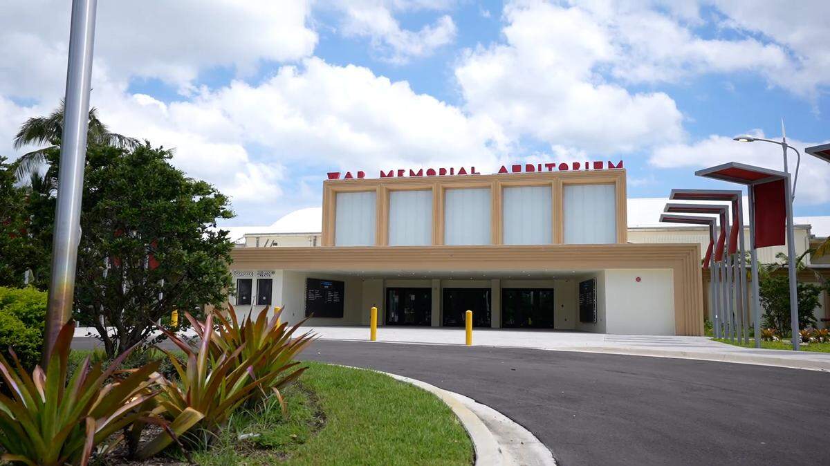 Fort Lauderdale’s War Memorial Auditorium, a 1950s-era building, underwent a multi-million dollar renovation. While the Art Deco-style exterior was maintained, the inside is entirely updated.