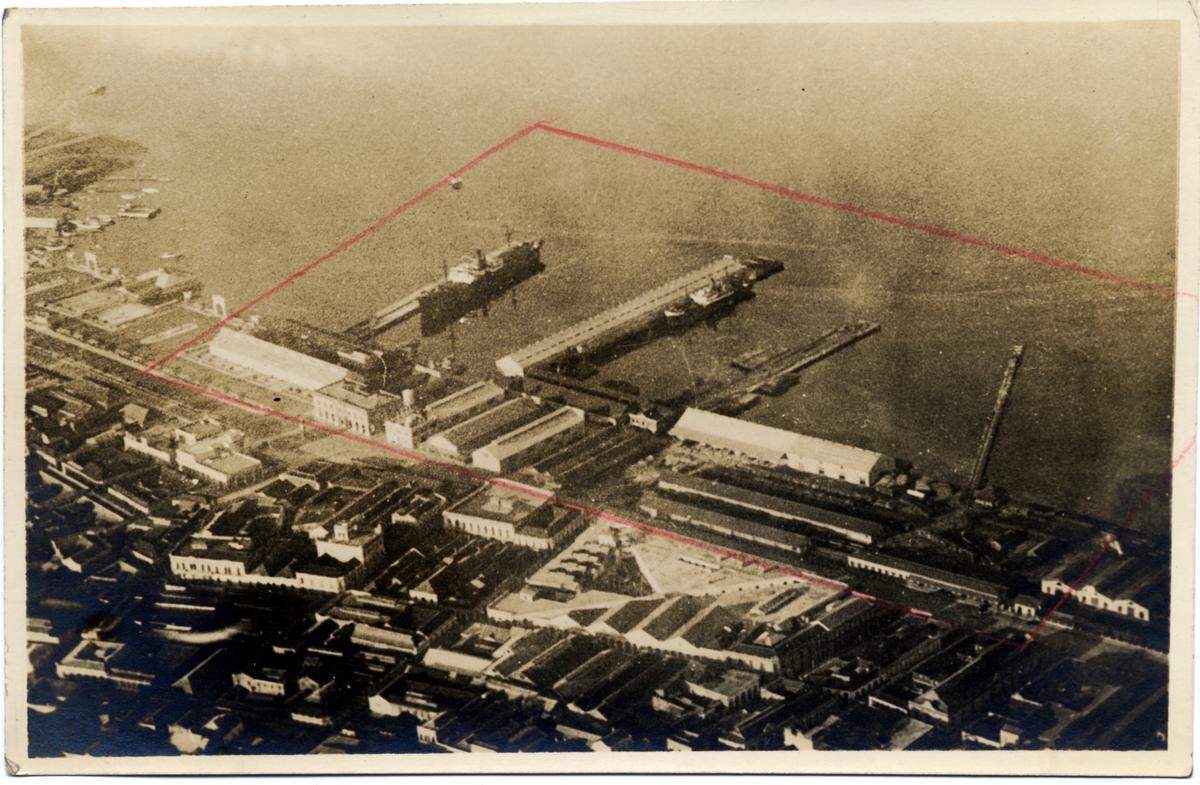 This vintage photo shows the area of the port of Santiago where La Maritima Parreño, which was founded in 1919, operated the principal terminal and warehouse facilities. The property was confiscated by the Cuban government in 1960.