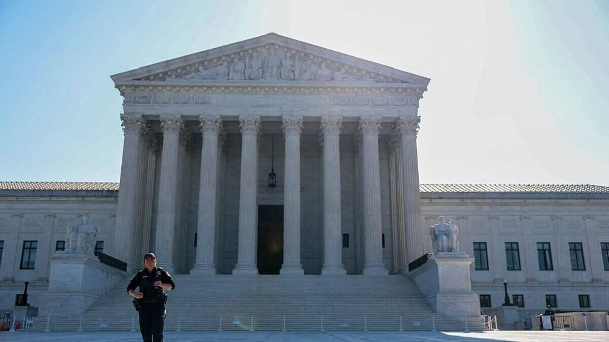 WASHINGTON, DC - APRIL 27: Supreme Court Police standby as "The People vs the Poison" protesters gather at the US Supreme Court on April 27, 2026 in Washington, DC. The Supreme Court is set to hear arguments this morning in a case that could lead to the dismissal of tens of thousands of lawsuits against Bayer, the pharmaceutical and biotech giant, that claim the weedkiller Roundup, made by Monsanto, caused non-Hodgkin lymphoma. (Photo by Tasos Katopodis/Getty Images)
