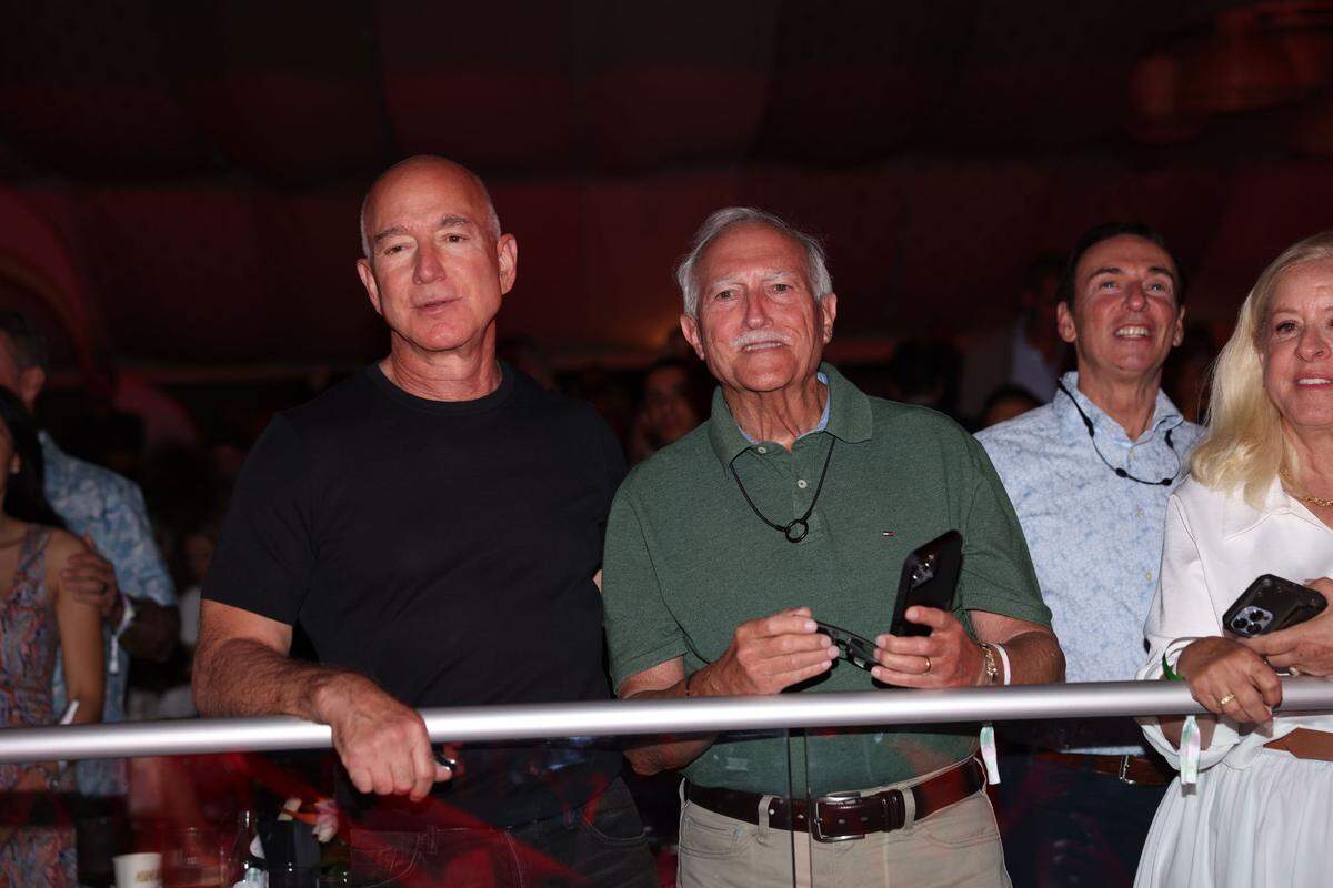 Jeff and Miguel Bezos watch Sting perform at the Global Champions Arabians Tour Miami Beach Presented by Qatar Airways&nbsp;on April/ 17, 2025/WORLD RED EYE/Alchemy Events
