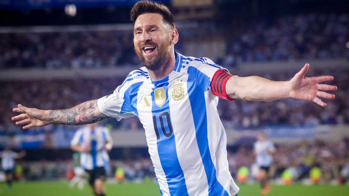 Buenos Aires, Argentina, MAS Monumental Stadium L. Messi (10) Captain of Argentina celebrating the first goal scored against Bolivia - FIFA World Cup 2026 Qualifier - Argentina v Bolivia - MAS Monumental Stadium Tue 15 Oct 2024 (Patricia Perez Ferraro / SPP) (Photo by Patricia Perez Ferraro / SPP/Sipa USA)