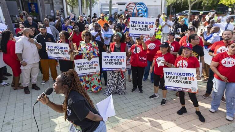 As work permits for Haitians with TPS expire, South Florida rallies to protect them
