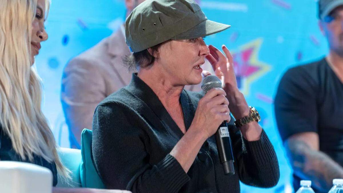 Shannen Doherty on a ’90210’ panel at ’90s Con at the Tampa Convention Center in Tampa, Florida/THATS4ENTERTAINMENT/ADRIAN RUIZ