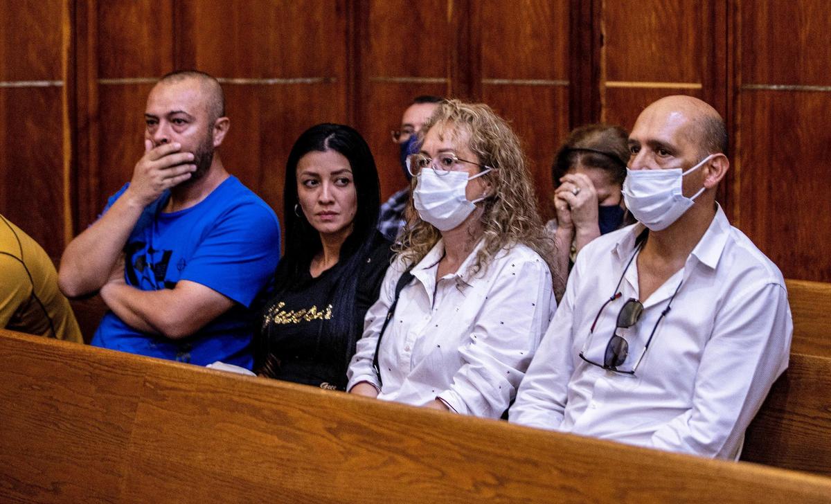 Family members of the five young people killed in a wrong-way crash on the Palmetto Expressway by defendant Maiky Simeon were there to support prosecutors’ request that he not be allowed to leave jail.