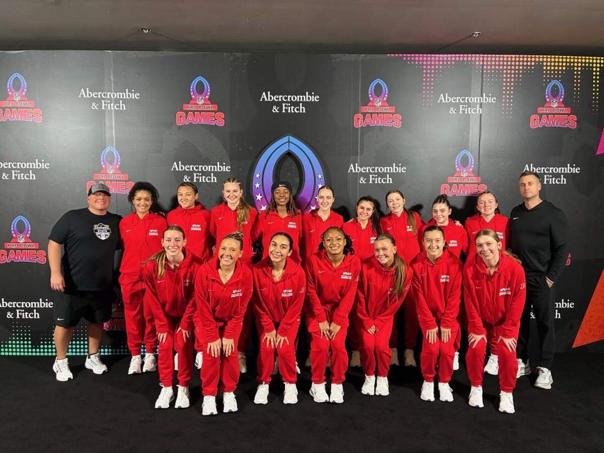 Western’s Cherish Huggins (fifth from left to right, back row) poses with the rest of the AFC team in the NFL-sanctioned Girls’ Flag Football Showcase in San Francisco this past Tuesday.