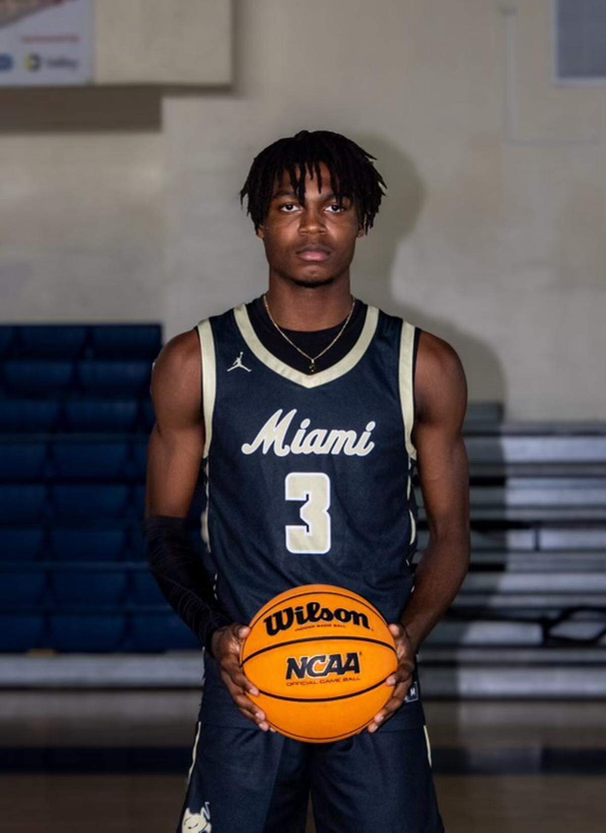 Romari Robinson, Miami High