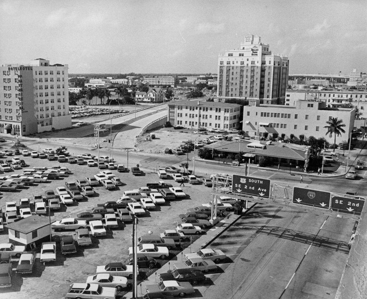 Dupont Plaza in dowtown Miami in 1968.