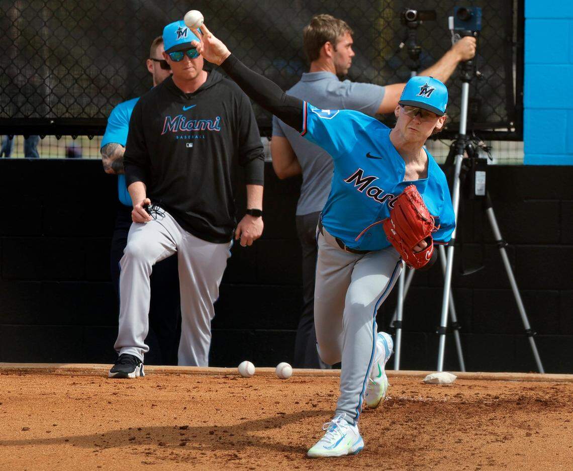 Miami Marlins Max Meyer (23) pitches during Miami Marlins pitchers and catchers spring training workout at Roger Dean Chevrolet Stadium in Jupiter, Florida on Thursday, February 15, 2024.