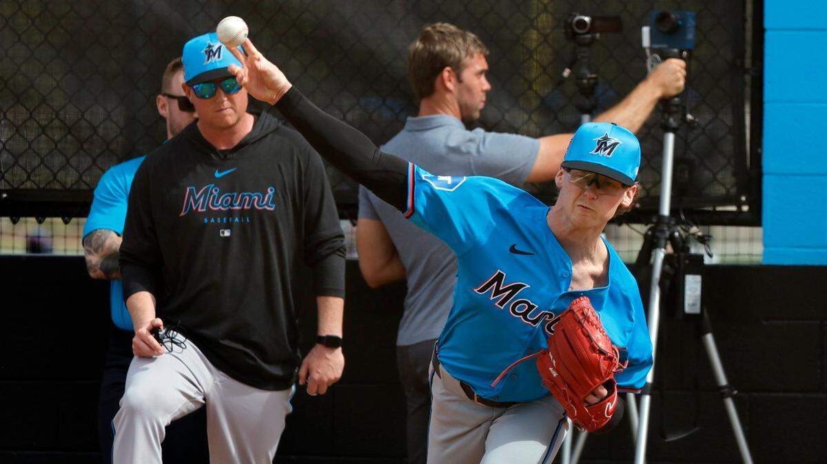 Miami Marlins Max Meyer (23) pitches during Miami Marlins pitchers and catchers spring training workout at Roger Dean Chevrolet Stadium in Jupiter, Florida on Thursday, February 15, 2024.