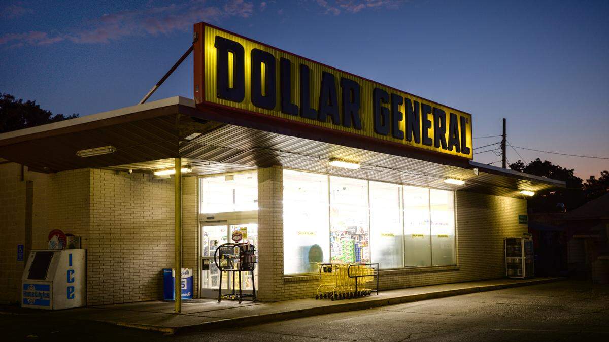 A former Tallahassee mayoral candidate convicted of robbing a Dollar General store in 2024 has been sentenced to prison, according to federal prosecutors.