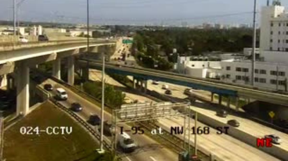 The empty lanes of Interstate 95 southbound at 11:07 a.m. Monday after the shutdown.