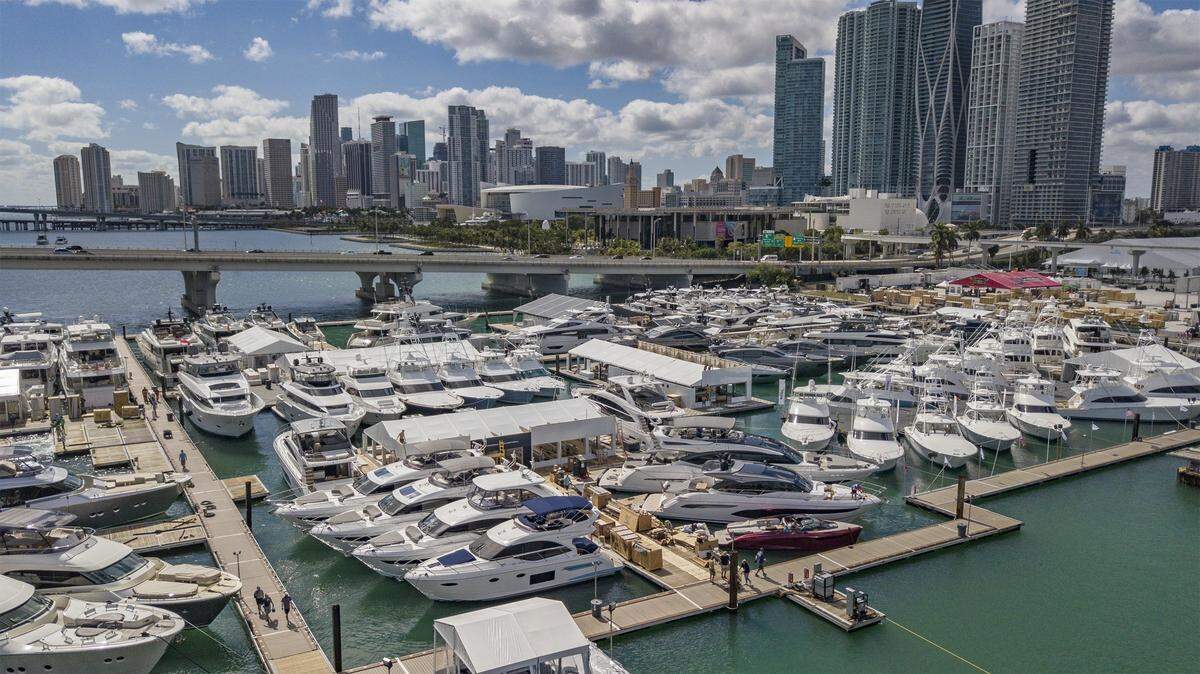 The Miami Yacht Show in 2019 at its new location at One Herald Plaza between the Venetian and MacArthur causeways.