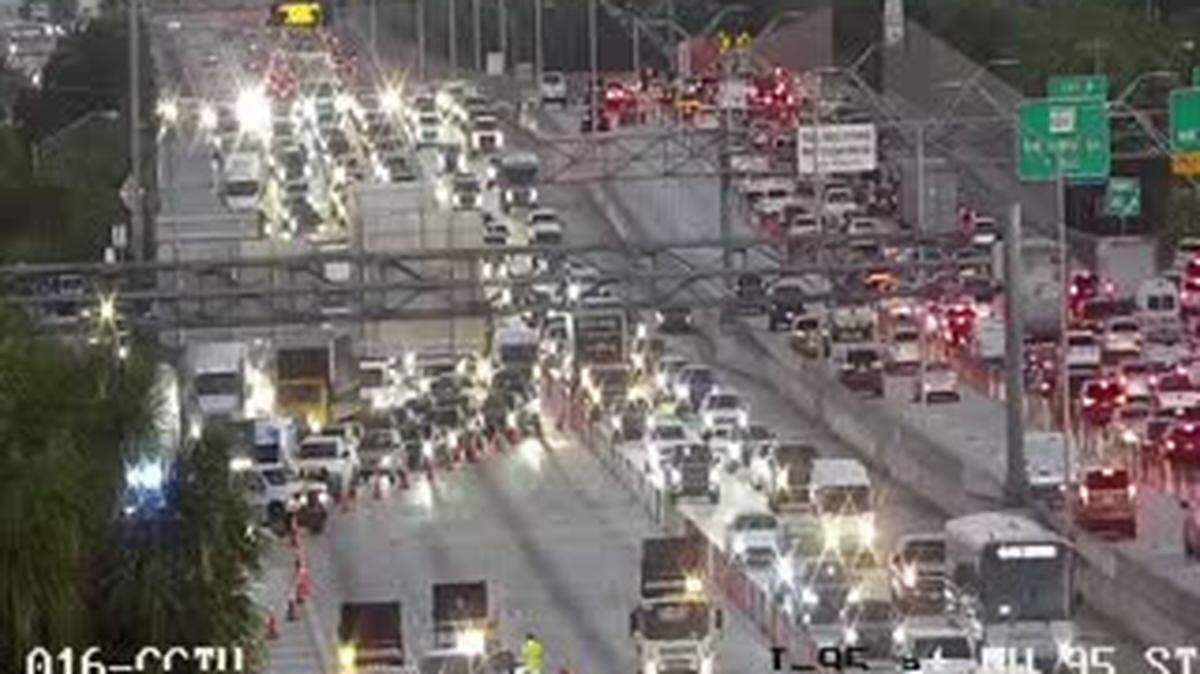 Backups at southbound I-95 at NW 79th Street.